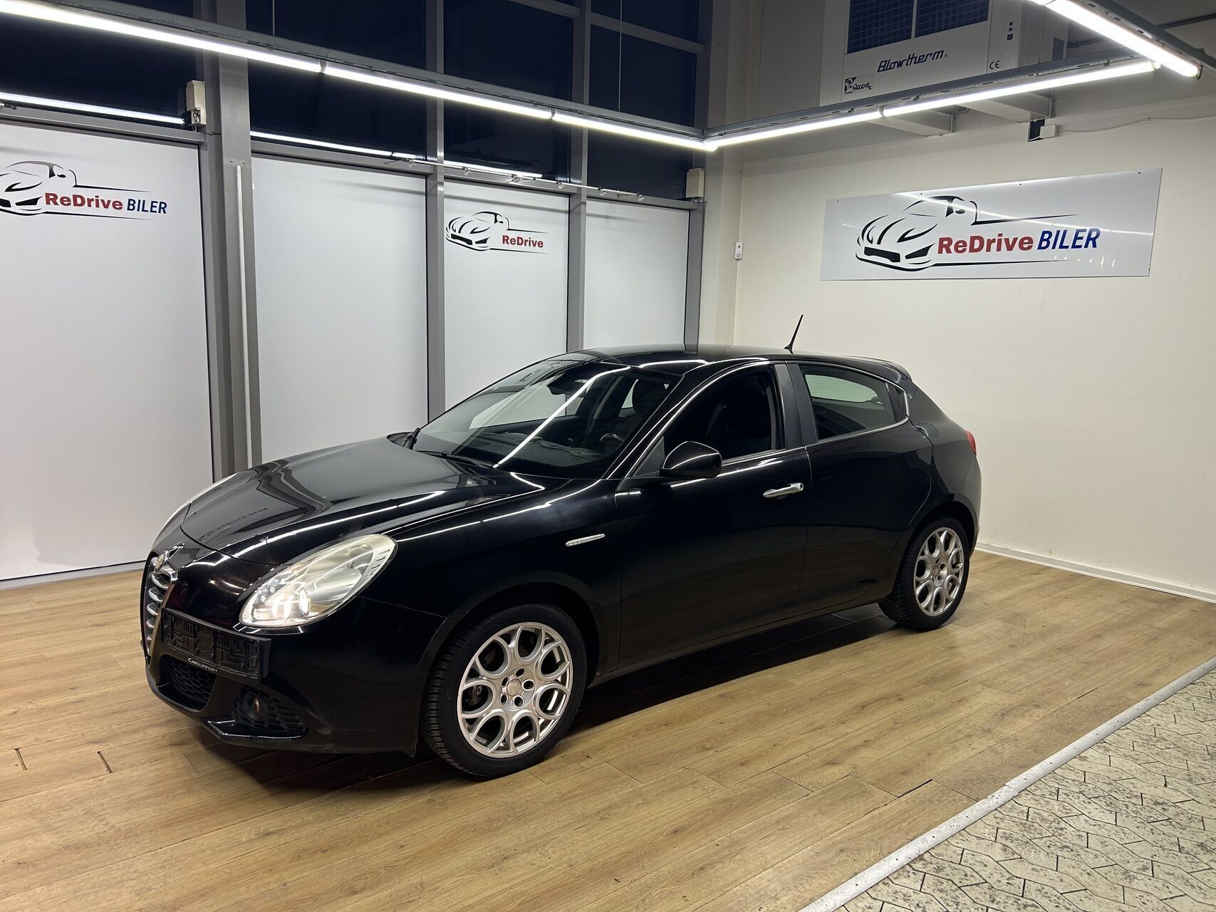 Sort Alfa Romeo Giulietta fra 2011
