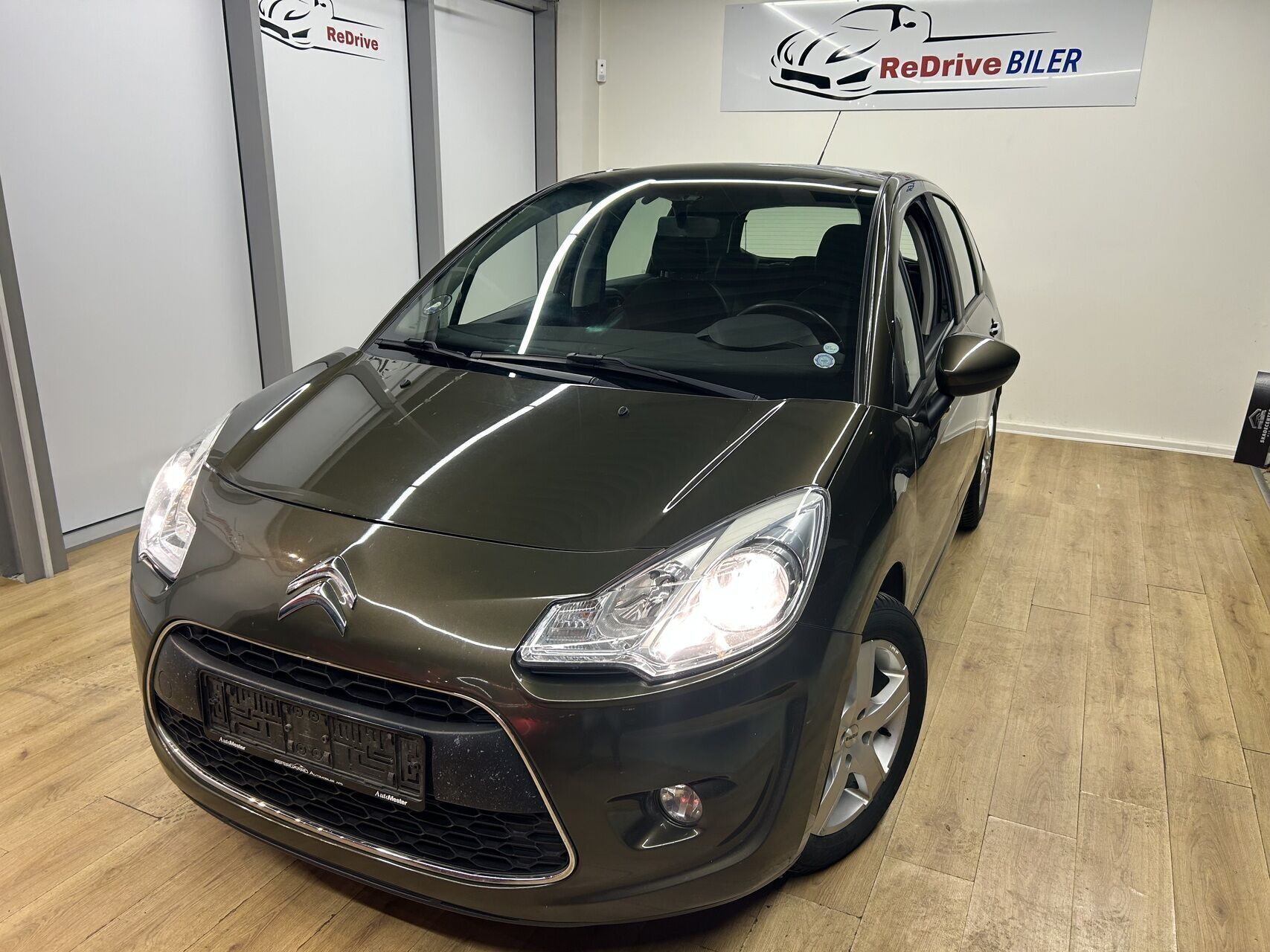 Brun Citroën C3 fra 2013