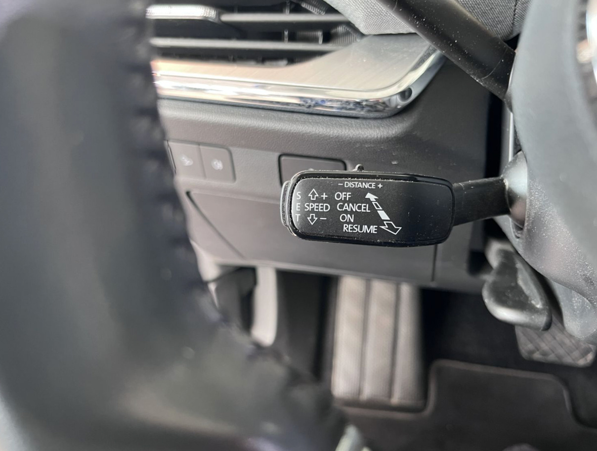 Blå Skoda Enyaq fra 2022