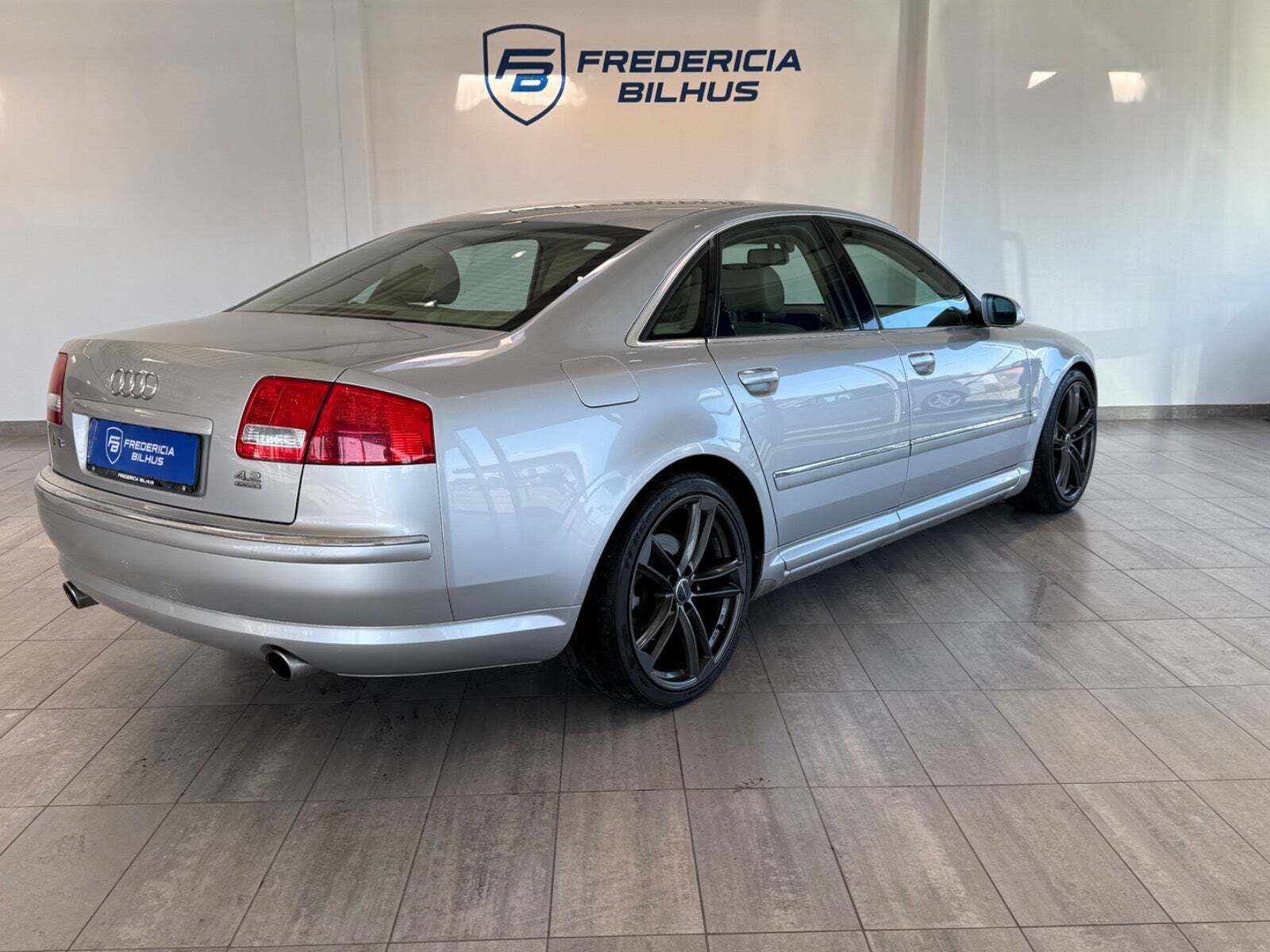 Audi A8 4,2 quattro Tiptr.