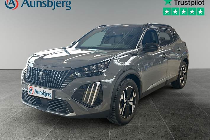 Grå Peugeot e-2008 fra 2025 set udefra