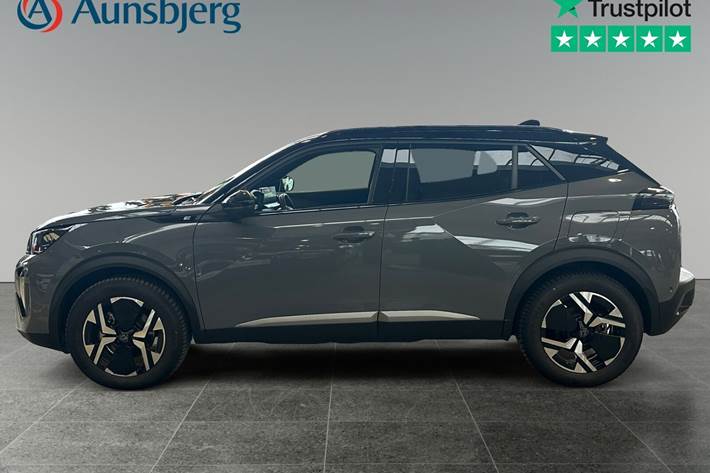 Grå Peugeot e-2008 fra 2025