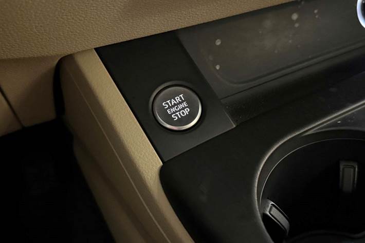 Blå Audi A4 fra 2016