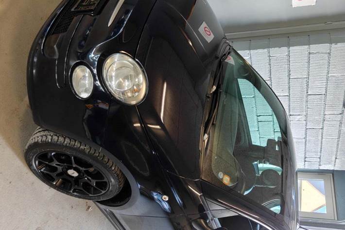 Gul Fiat 500 fra 2012