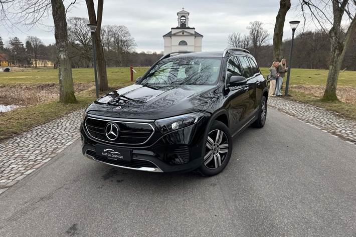 Sort Mercedes EQB250 fra 2022