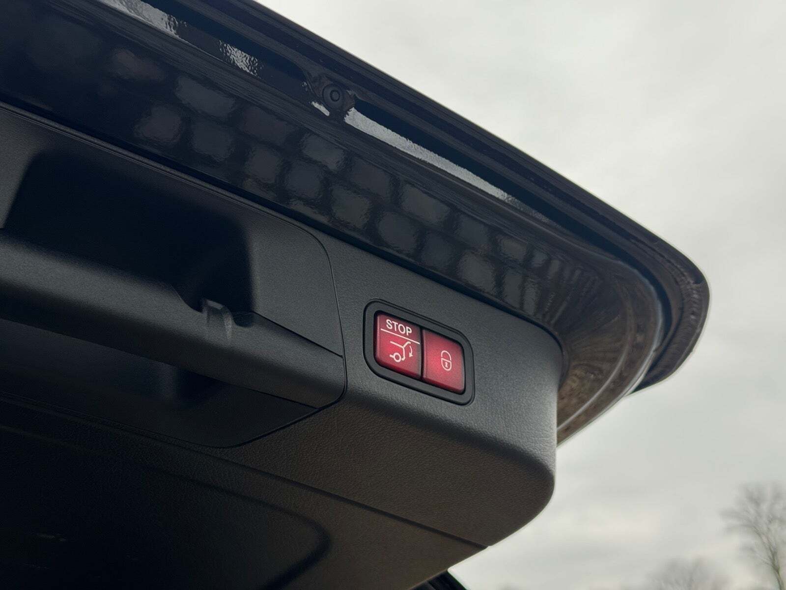 Sort Mercedes EQB250 fra 2022