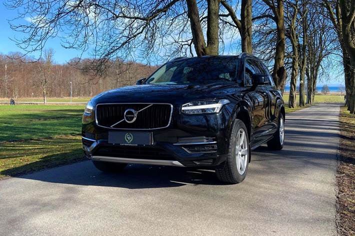 Sort Volvo XC90 fra 2016