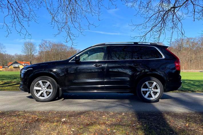 Sort Volvo XC90 fra 2016