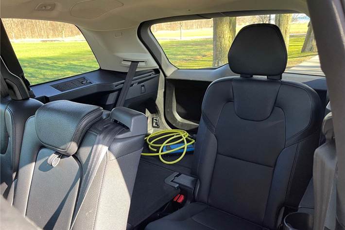 Sort Volvo XC90 fra 2016