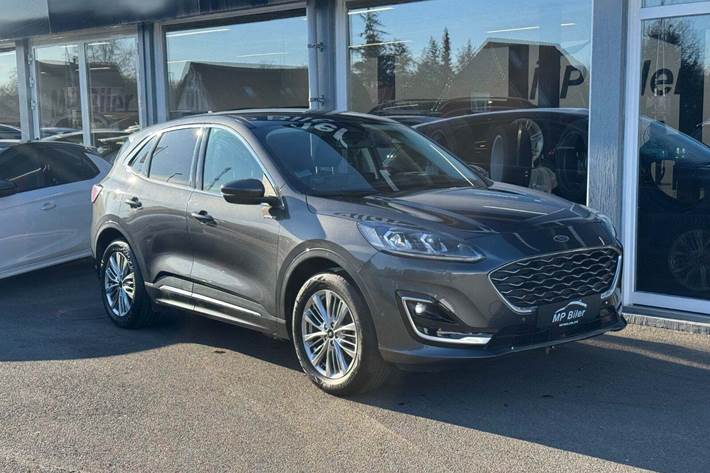 Grå Ford Kuga fra 2020