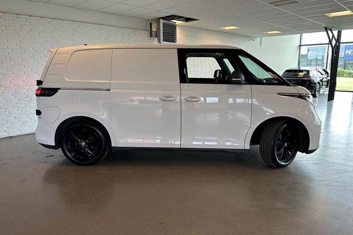 Hvid VW ID.Buzz fra 2023