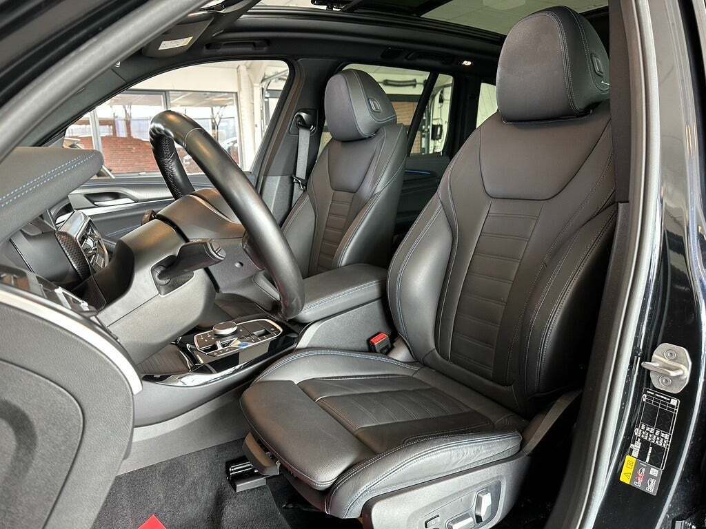 BMW iX3 Charged Plus M-Sport