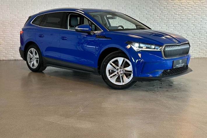 Blå Skoda Enyaq fra 2022