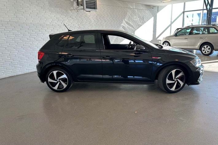 Sort VW Polo fra 2019