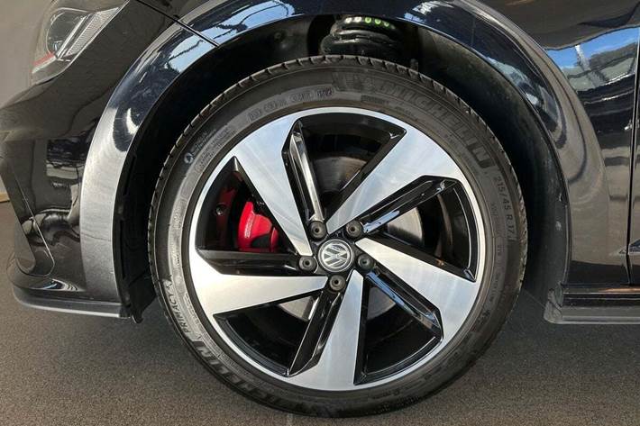 Sort VW Polo fra 2019