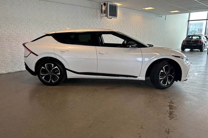 Hvid Kia EV6 fra 2024
