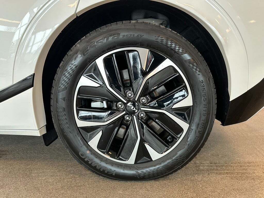 Hvid Kia EV6 fra 2024