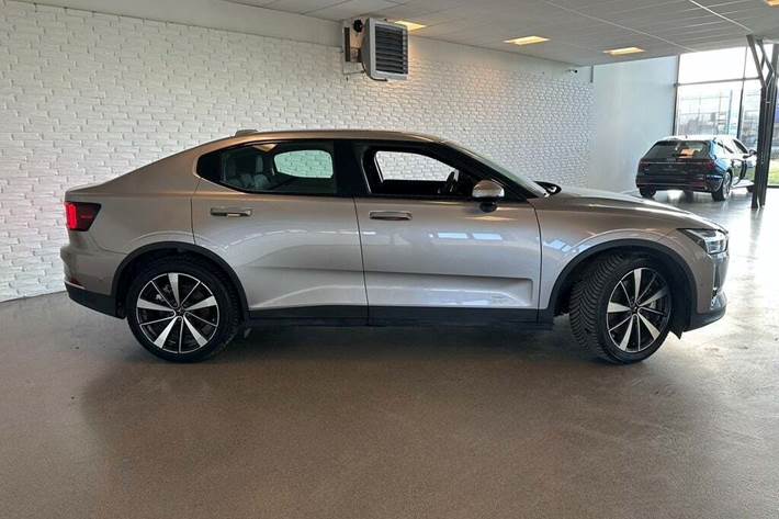 Orange Polestar 2 fra 2022