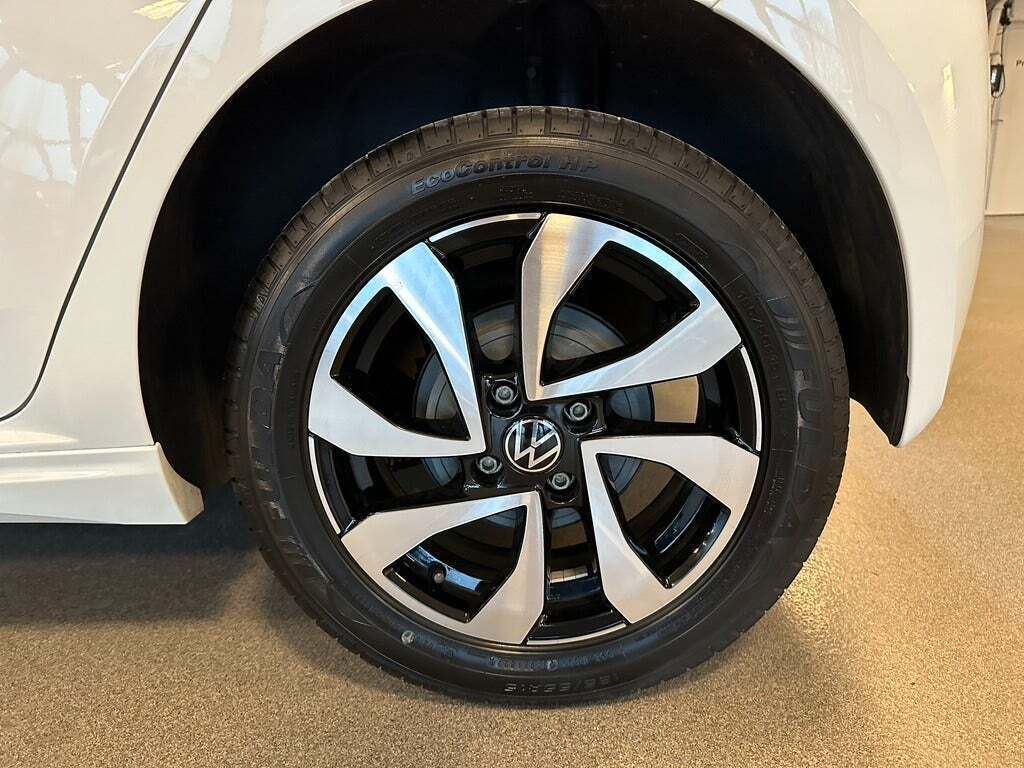 Hvid VW E-UP! fra 2022