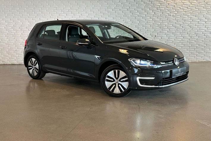 Grå VW e-Golf VII fra 2020