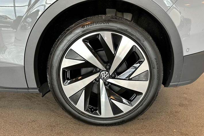 Grå VW ID.4 fra 2025