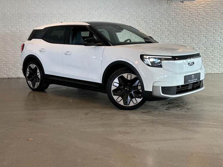 Ford Explorer 77 Premium Extended Range