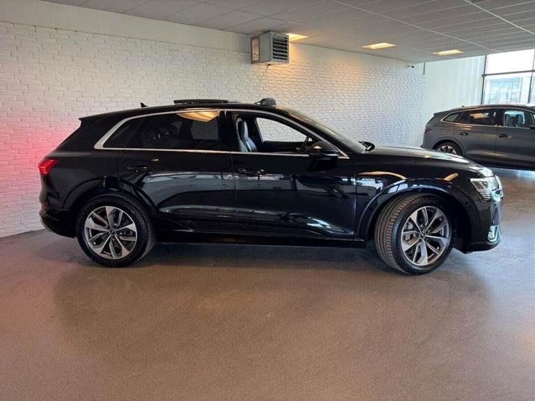 Audi e-tron 55 S-line quattro