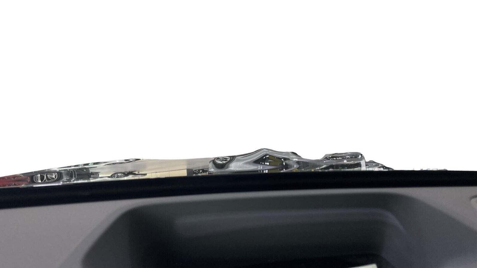 Sort Mercedes EQB250+ fra 2025