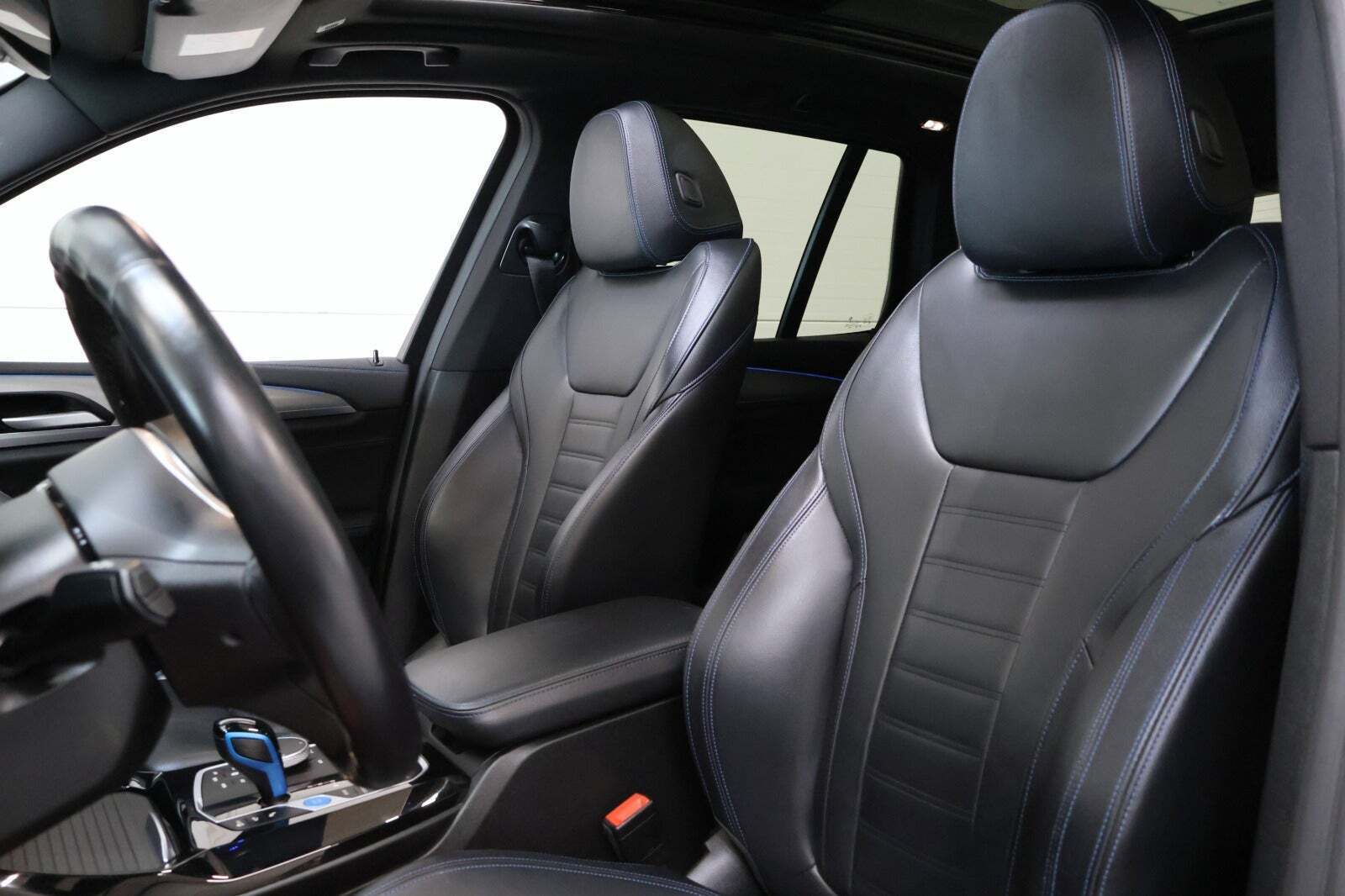 BMW iX3 Charged Plus M-Sport