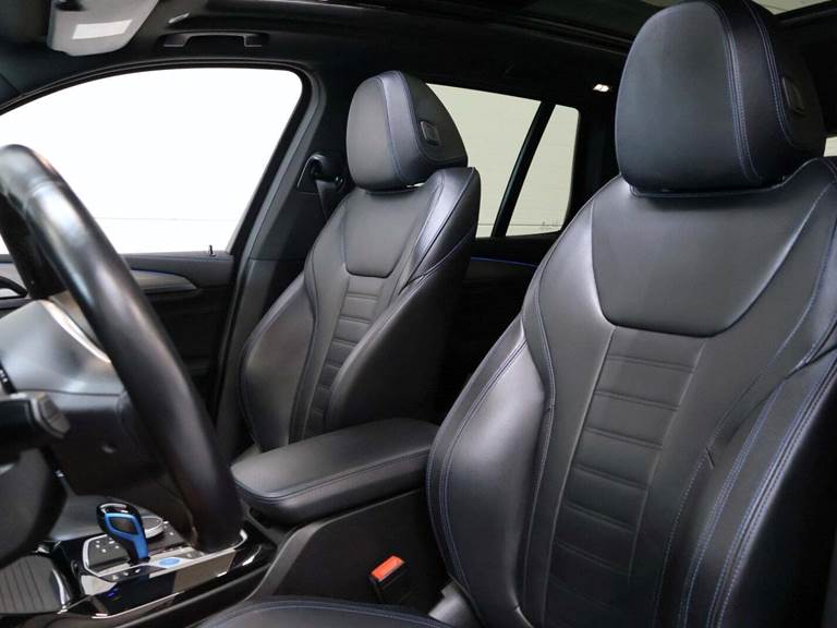 BMW iX3 Charged Plus M-Sport