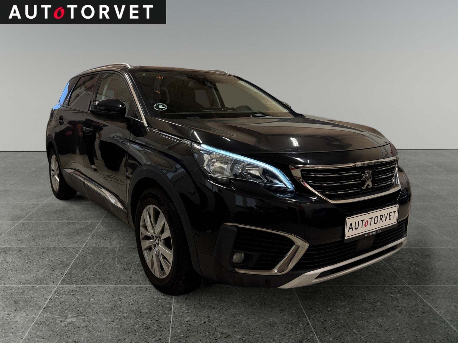 Peugeot 5008 1,2 e-THP 130 Allure EAT6 7prs
