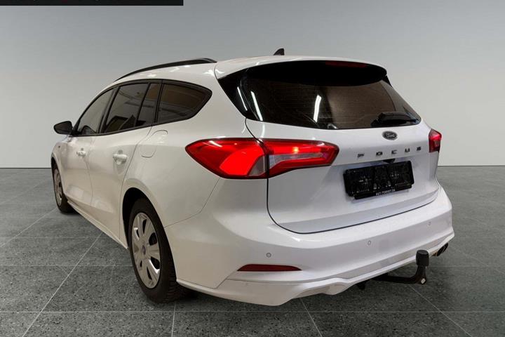 Hvid Ford Focus fra 2021