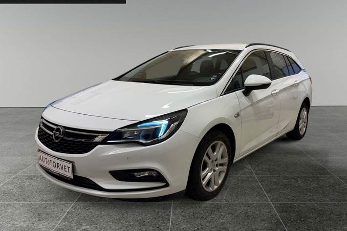 Hvid Opel Astra fra 2019
