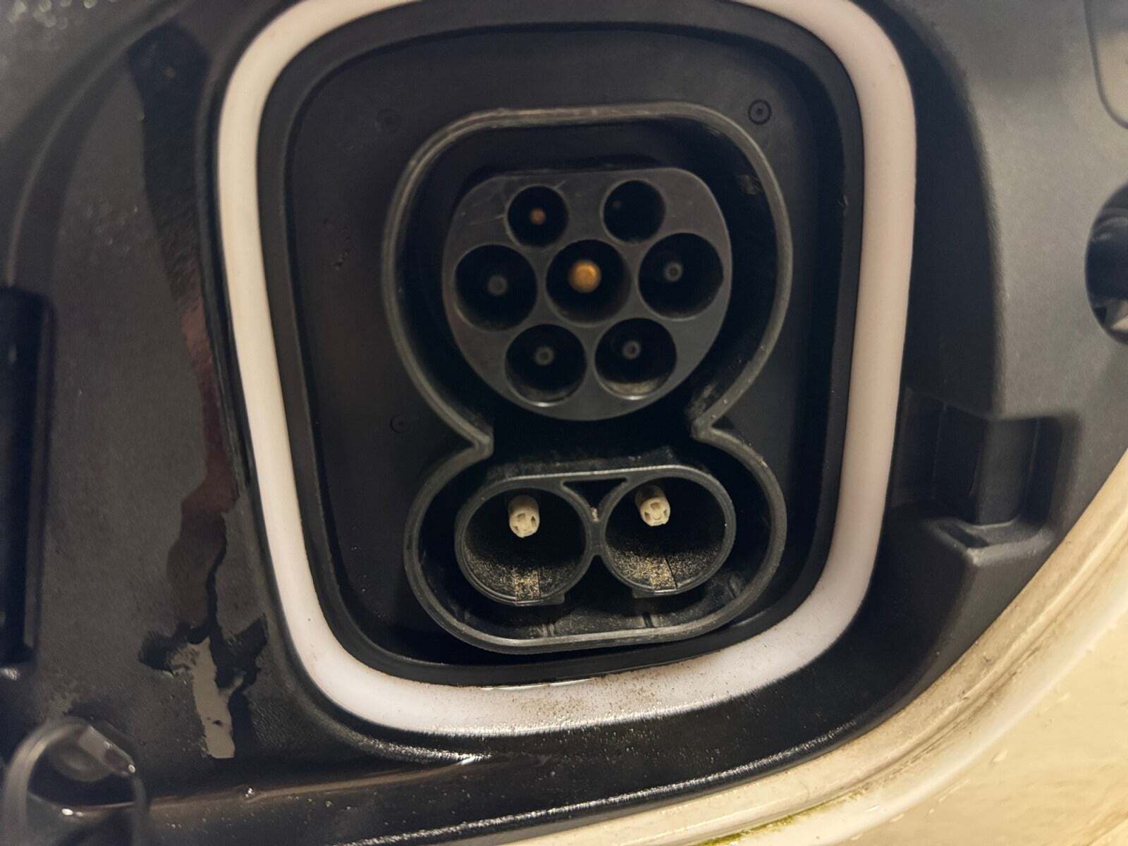 Hvid Hyundai Kona fra 2021