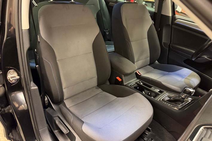 Sort VW e-Golf VII fra 2015