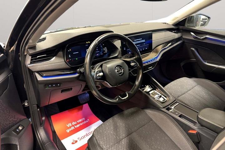 Sort Skoda Octavia fra 2021