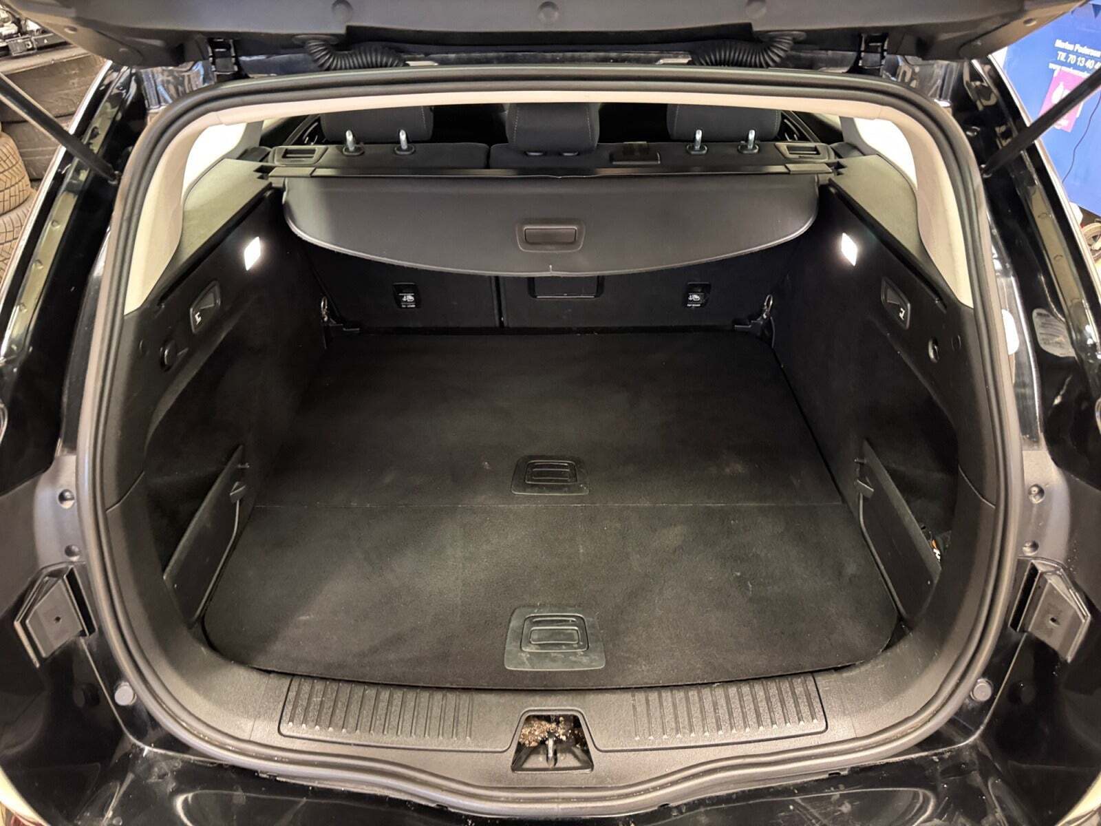 Sort Renault Talisman fra 2016