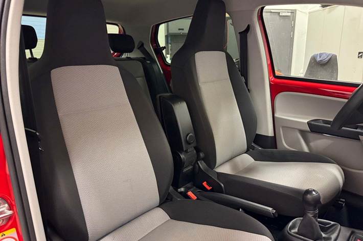 Rød Seat Mii fra 2014