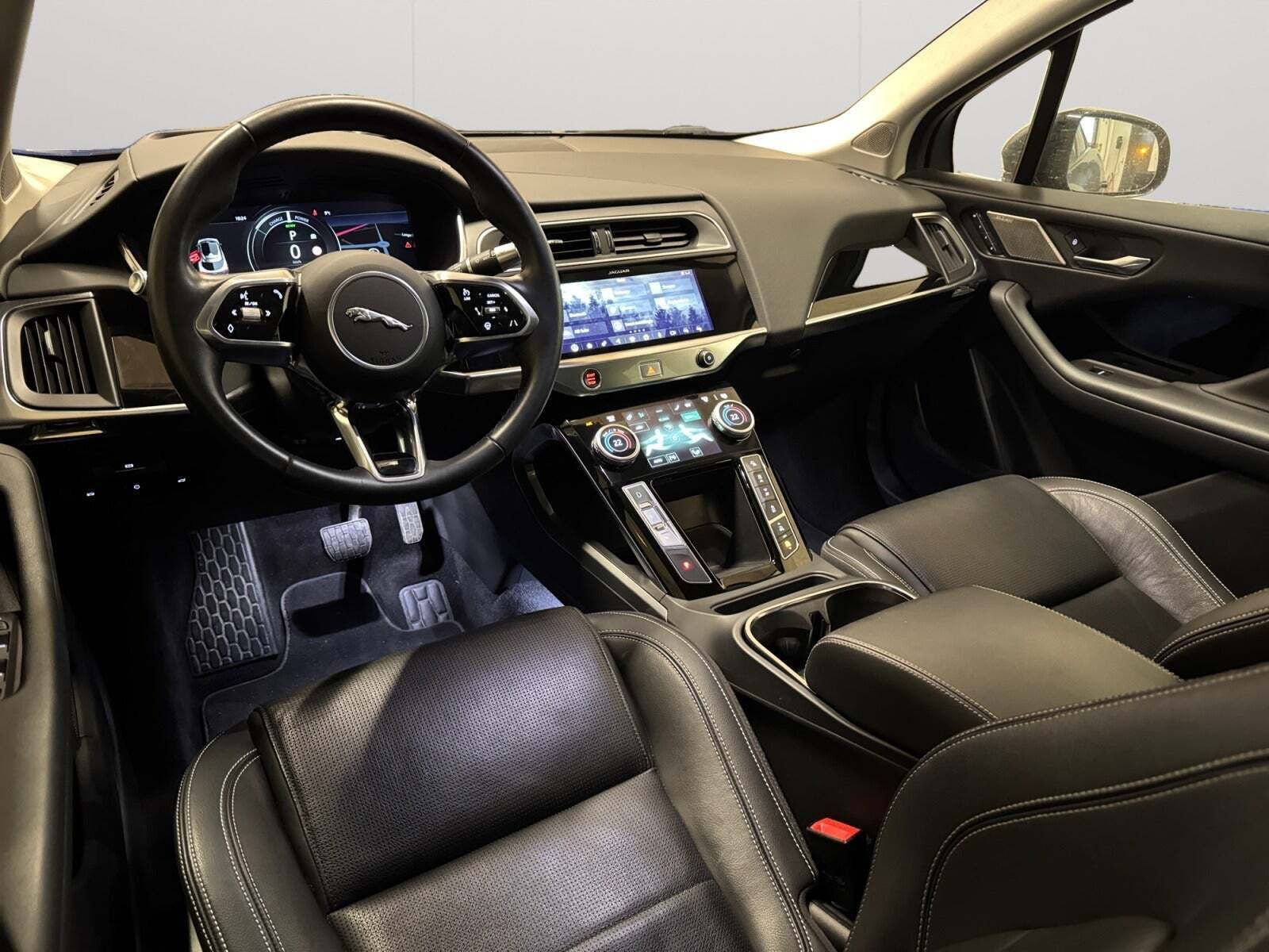 Jaguar I-Pace EV400 SE AWD