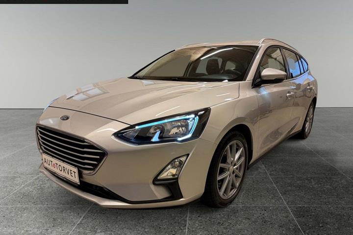 Sølv Ford Focus fra 2019 set udefra