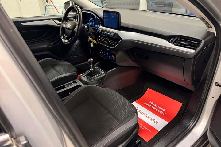 Sølv Ford Focus fra 2019