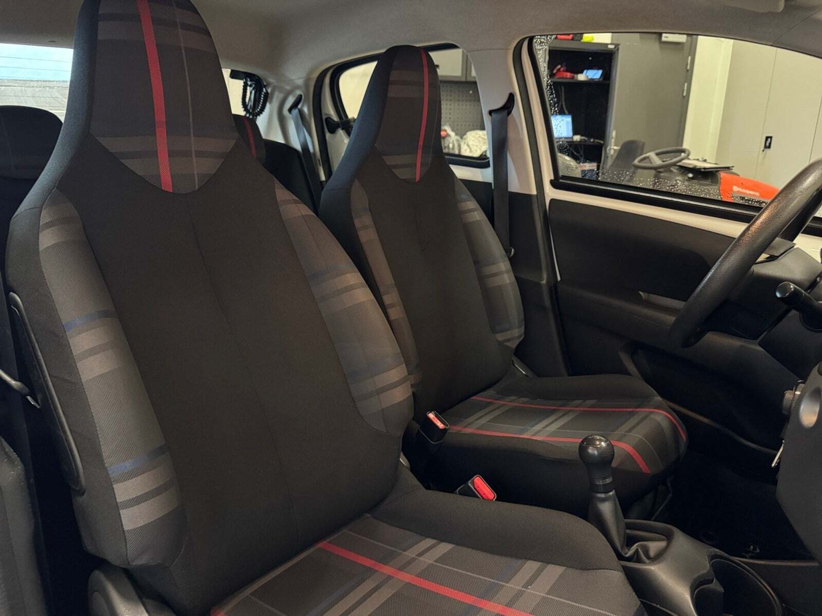 Hvid Peugeot 108 fra 2015