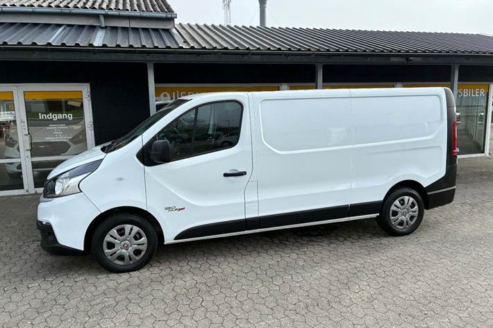 Hvid Fiat Talento fra 2016