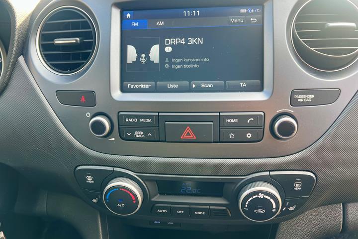 Rød Hyundai i10 fra 2019