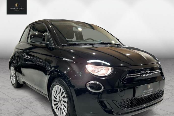 Sort Fiat 500e fra 2023 set udefra