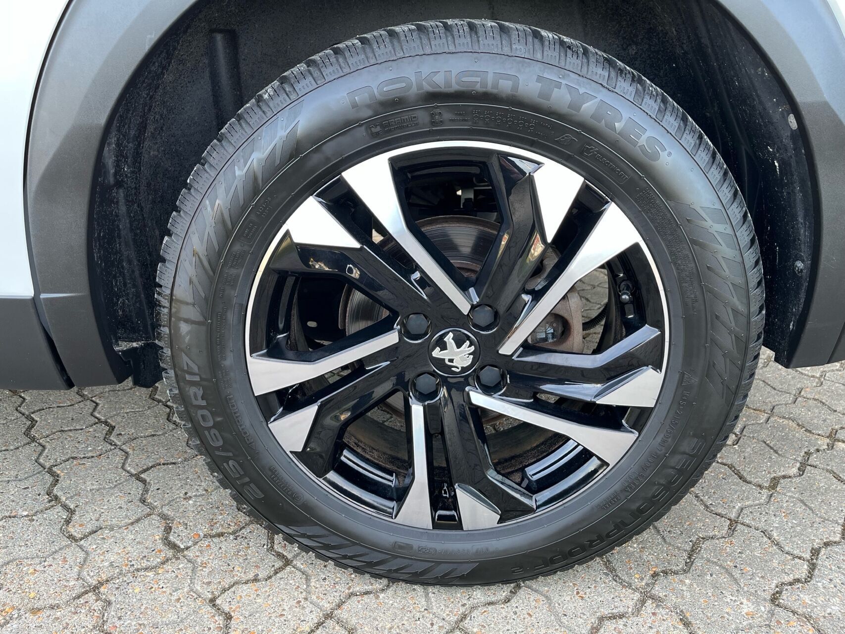 Peugeot e-2008 EL Allure Pack 136HK 5d Aut.