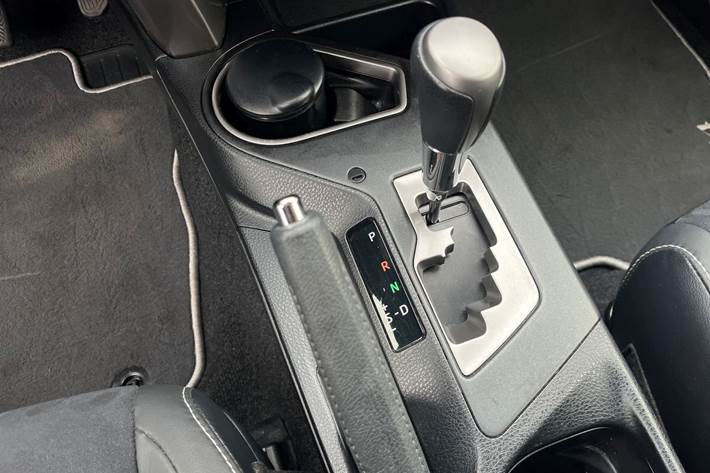 Hvid Toyota RAV4 fra 2018