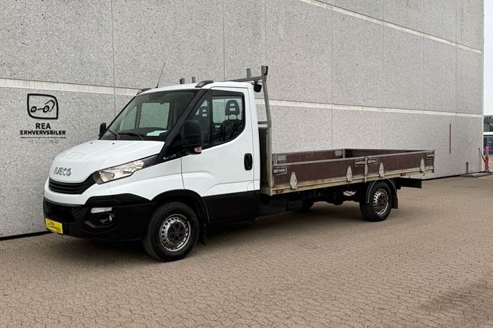 Hvid Iveco Daily fra 2017