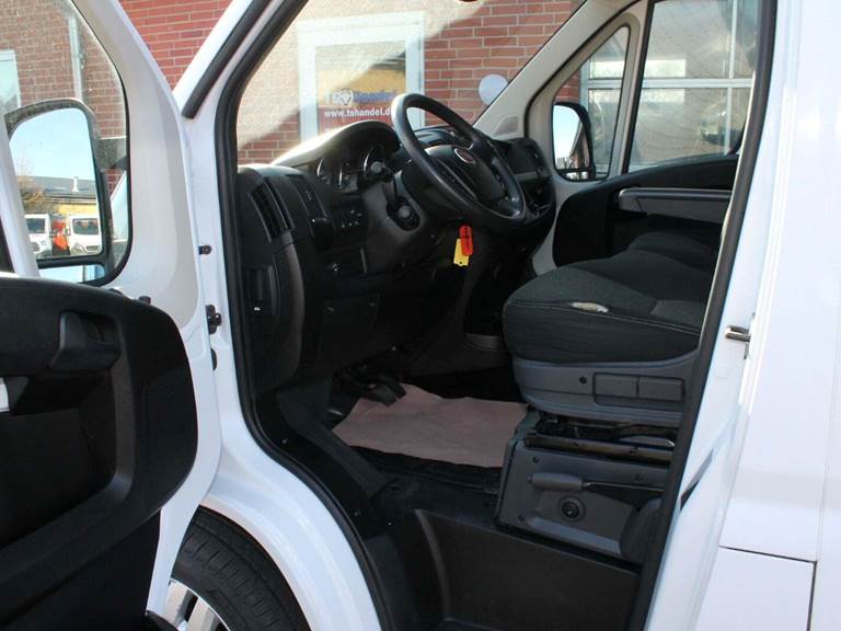 Fiat Ducato 35 2,3 MJT 140 Kassevogn L2H2 Pro+ aut.