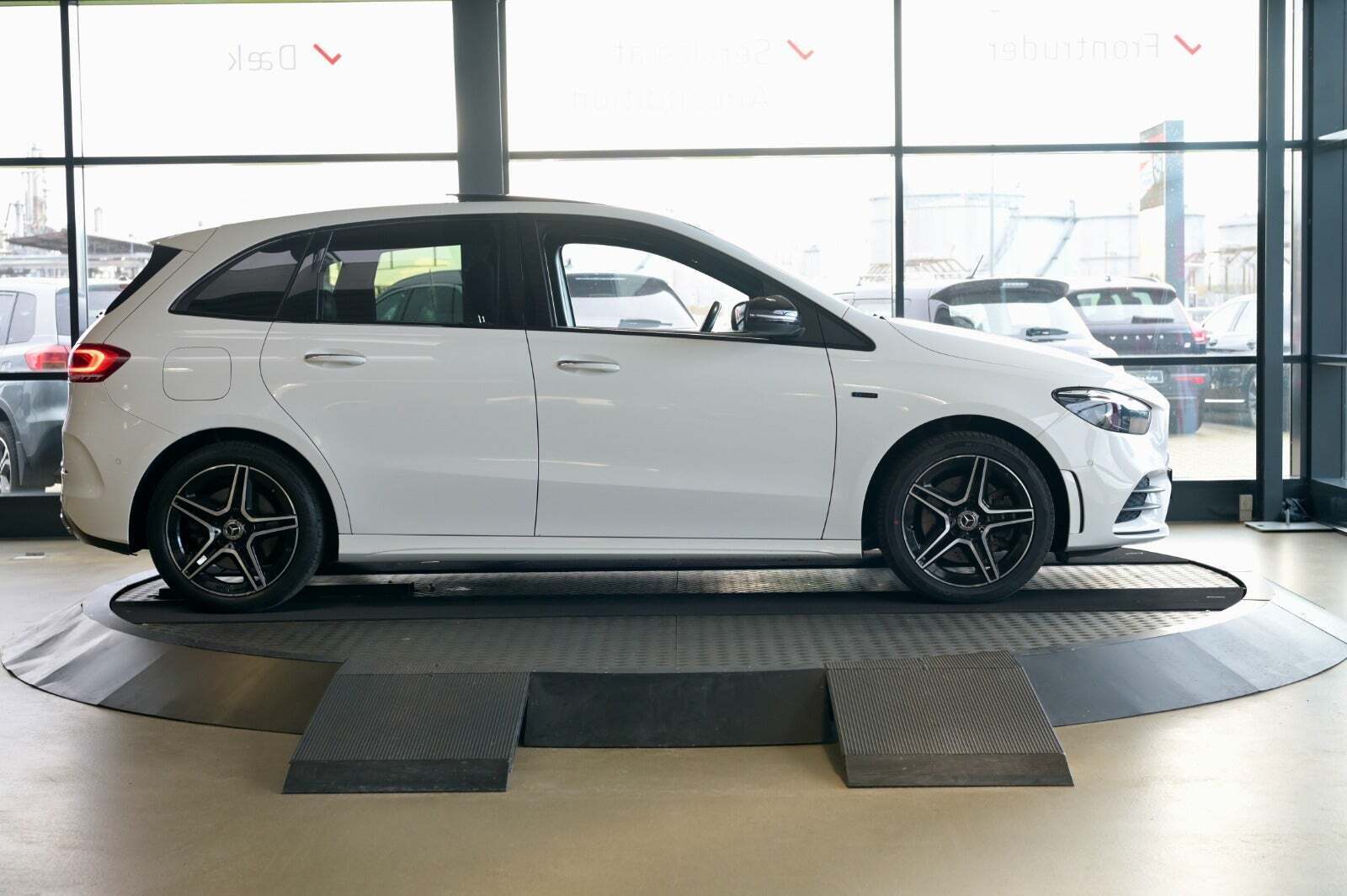 Mercedes B250 e 1,3 AMG Line aut.